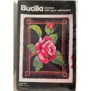 NEW Vintage Bucilla Premium Latch Hook Kit "Classic Rose" 20x27 Rug or Wall